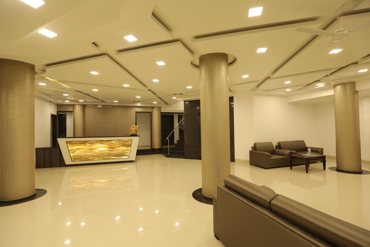 อิมพีเรียล กรันเด Hotel โลนาวาลา ภายนอก รูปภาพ