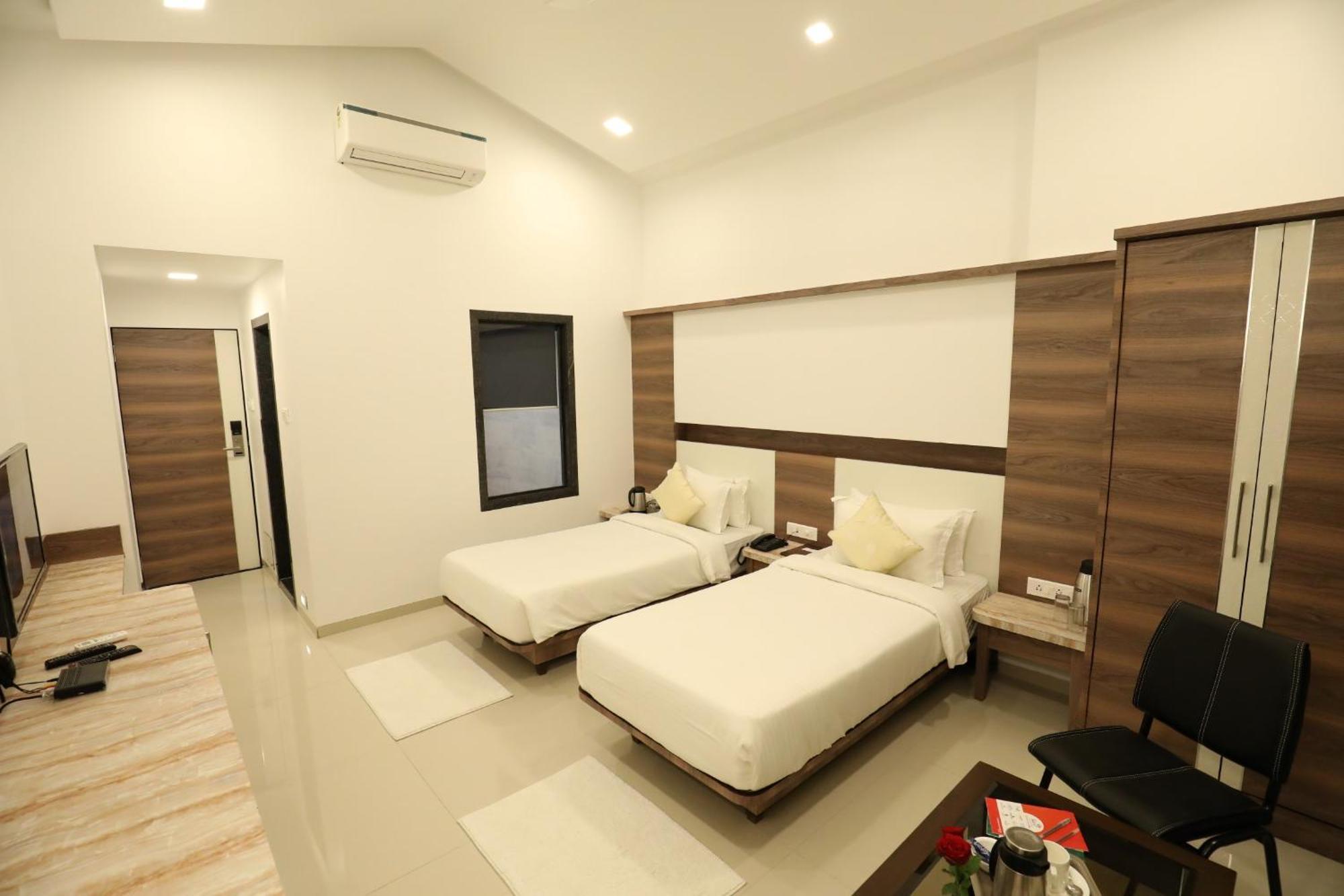 อิมพีเรียล กรันเด Hotel โลนาวาลา ภายนอก รูปภาพ