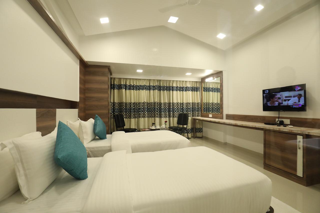 อิมพีเรียล กรันเด Hotel โลนาวาลา ภายนอก รูปภาพ