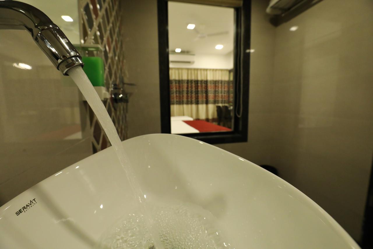 อิมพีเรียล กรันเด Hotel โลนาวาลา ภายนอก รูปภาพ